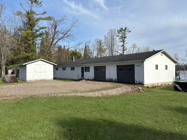 13428 W Shore Dr, Millersburg, MI 49759