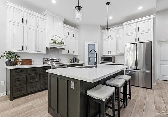 3rd image of 3708 Brook Ln