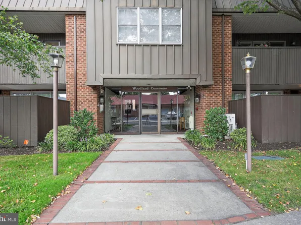 17 Haddonfield Cmns, Haddonfield, NJ 08033