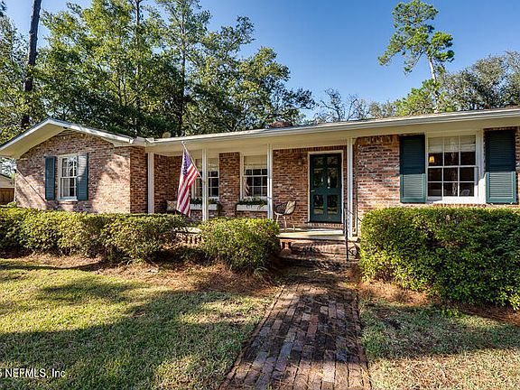5th image of 4256 FAIRWAY Drive
