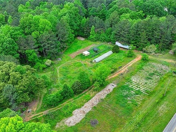 3rd image of 809 Laboon Rd