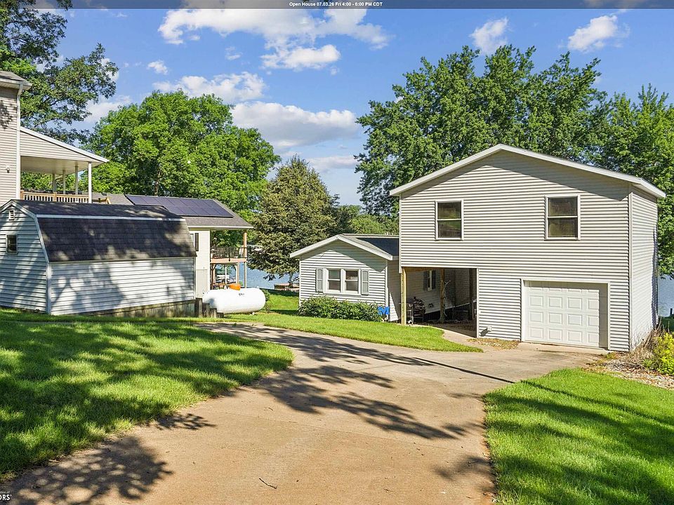 1st image of 190 Center Point Dr