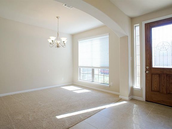 2nd image of 1157 Litchfield Ln