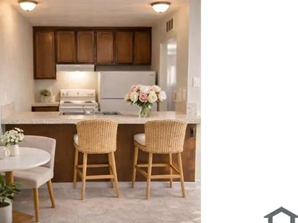 2325 E Shaw Ave, Fresno, CA 93710
