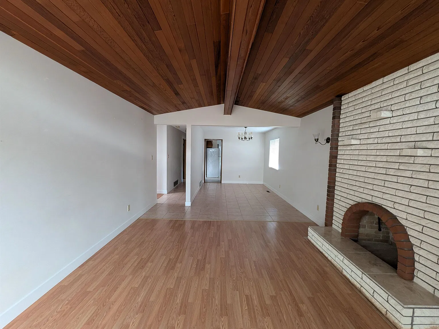 3 bed, 1453 sqft, $3,100 — Photo 4
