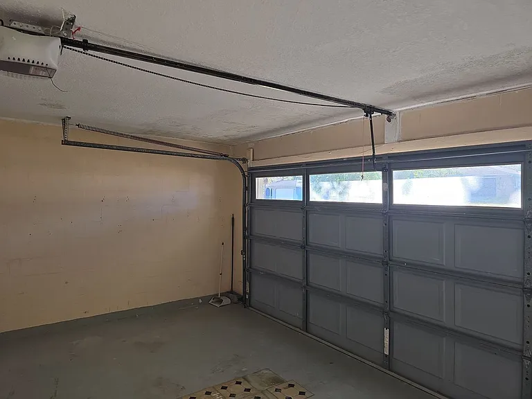 7251 McGinnes Ct — Photo 34