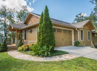 223 Methodist Dr, Lk Junaluska, NC 28745