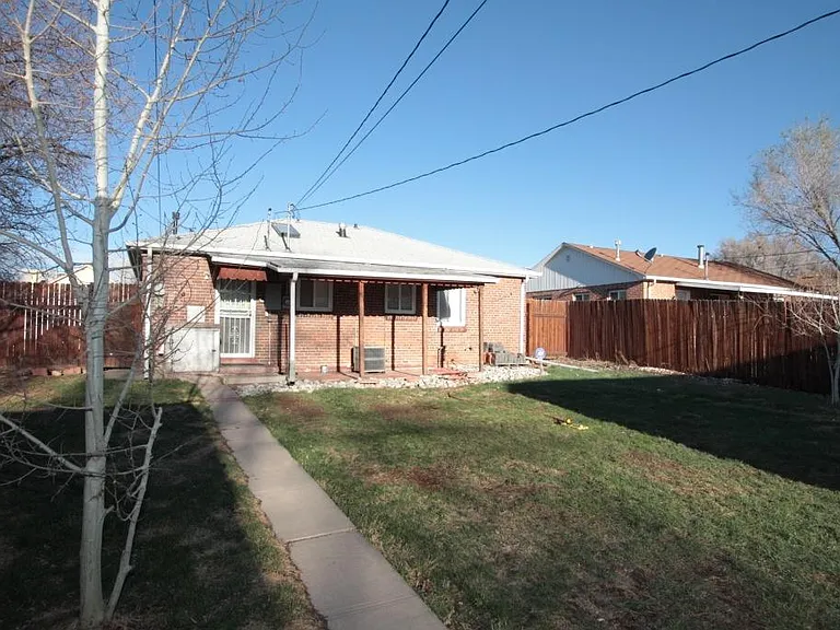 2028 Meade St — Photo 19