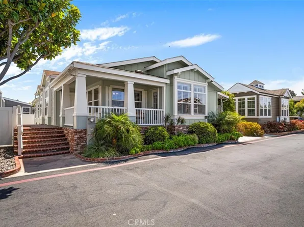 16422 Poipu Ln, Huntington Beach, CA 92649