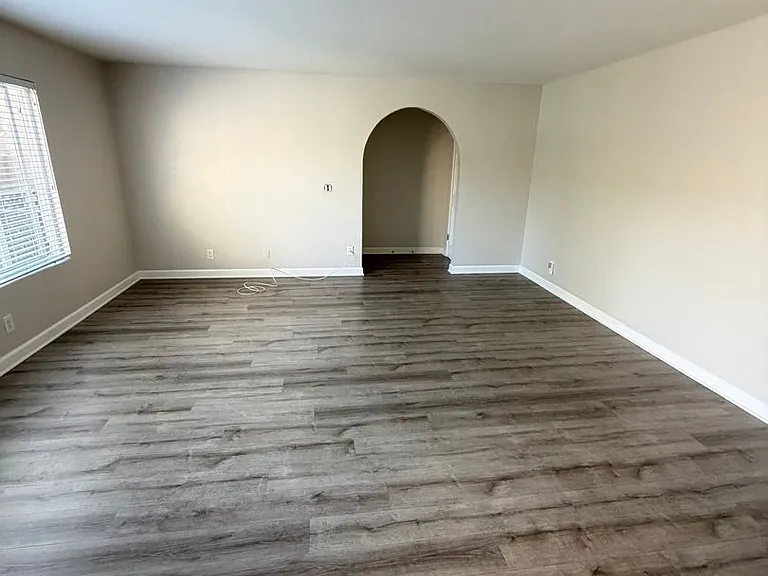 7720 Crescent Ave — Photo 30