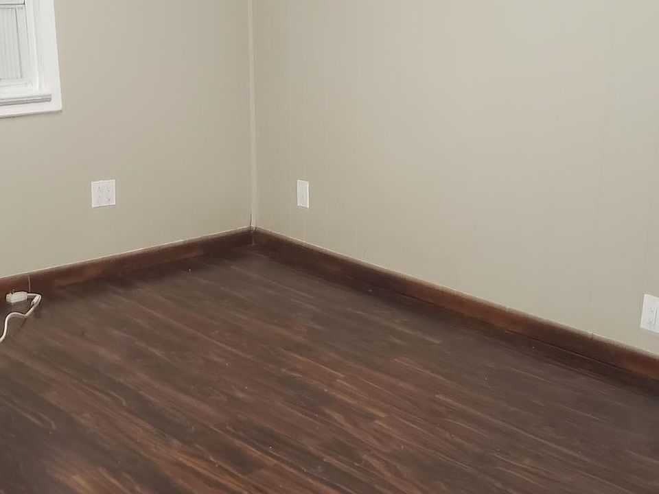 1st image of 3671 E Tremont Ave #2
