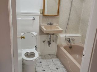 4101 28th Ave SW APT 3, Seattle, WA 98126