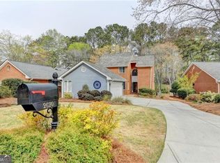 2620 Camden Glen Ct, Roswell, GA