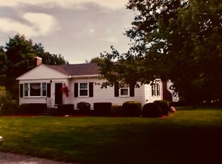 29 Forest St, Franklin, MA 02038