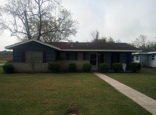 1501 W Inwood Dr, Orange, TX 77630