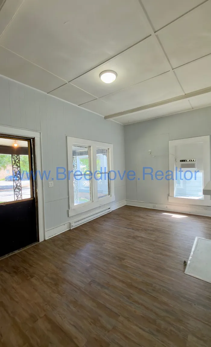 2 bed, 1.0 bath, 940 sqft, $850 — Photo 3