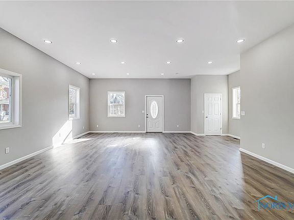 4th image of 290 Water St
