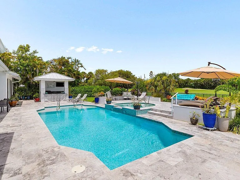 11164 Boca Woods Ln — Photo 33
