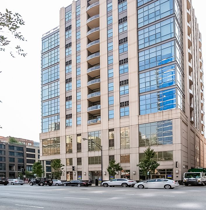 1st image of 150 W Superior St #902