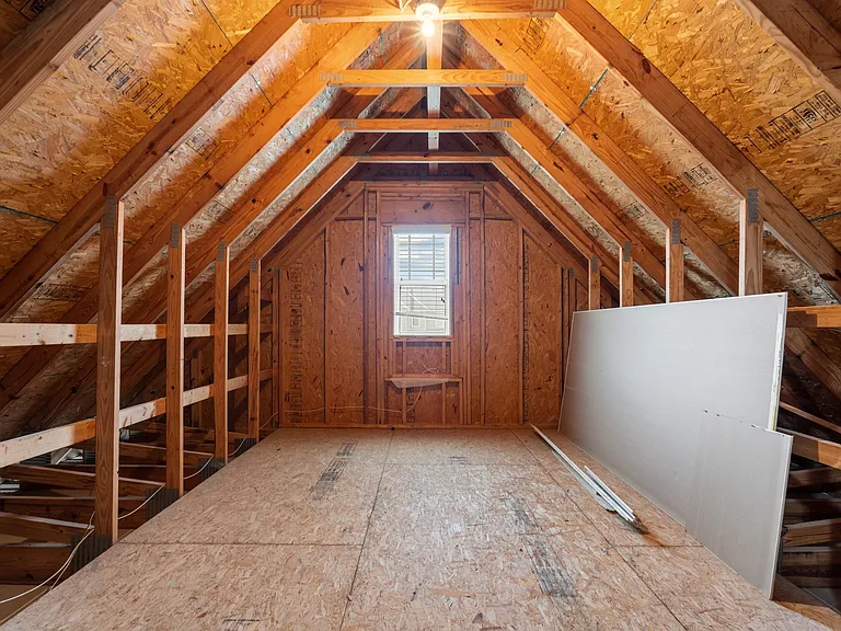 133 Lockwood Dr — Photo 34