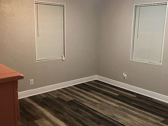 3rd image of 514 Landry Dr