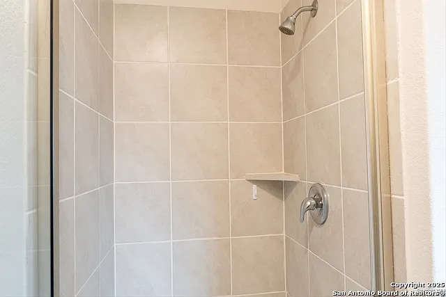6847 Kingsley Edge — Photo 17