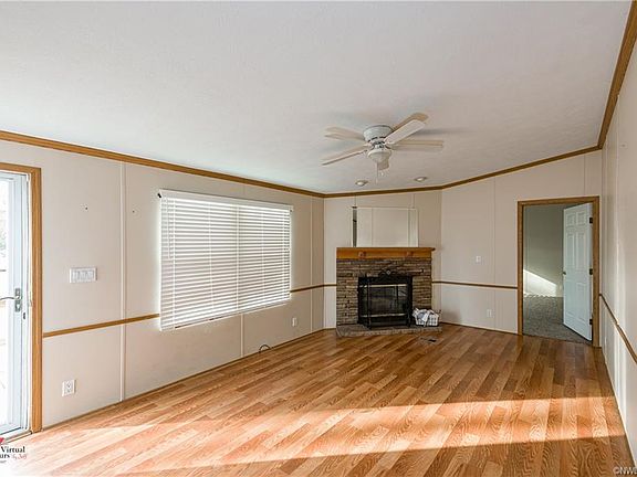 4th image of 5574 Crystal Dr
