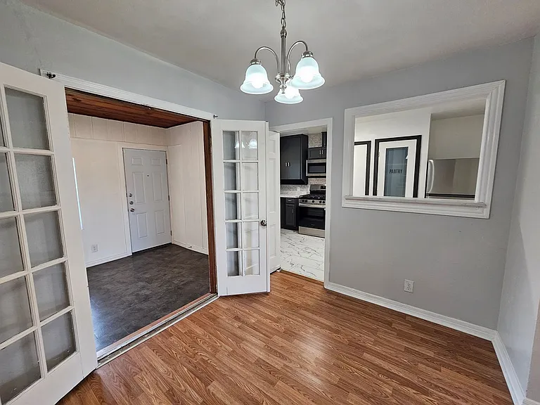 2023 E Illinois Ave — Photo 19