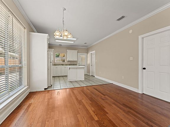 5th image of 5535 Ducros Dr