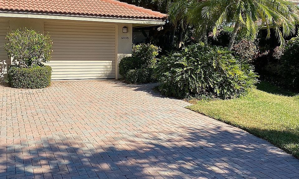 1st image of 4935 Kestral Park Way N