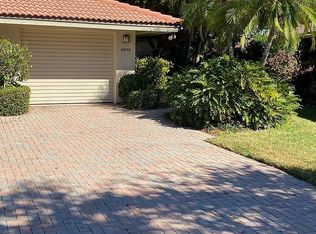 4935 Kestral Park Way N, Sarasota, FL 34231