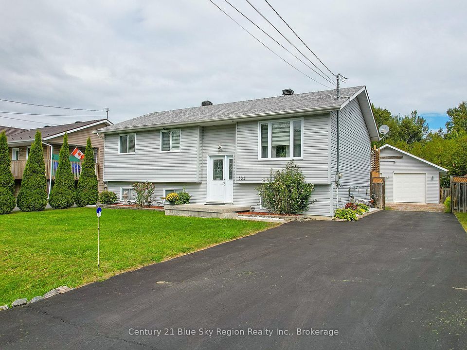 1st image of 531 Demers St