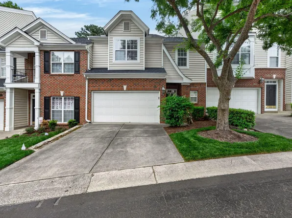 6950 Middleboro Dr, Raleigh, NC 27612