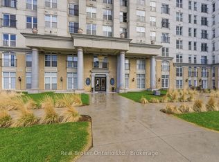 135 James St S #1204, Hamilton, ON