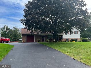 4 Pleasant View Rd, Grantville, PA 17028