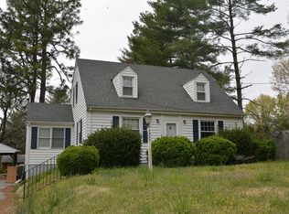 1021 W Osborn Rd, Farmville, VA 23901