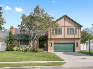 8935 S Sheffield Way, Sandy, UT 84093