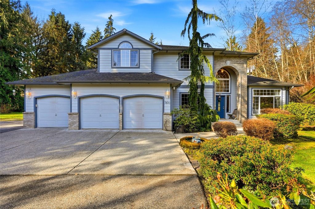 7830 104th Drive NE, Lake Stevens, WA - View 2