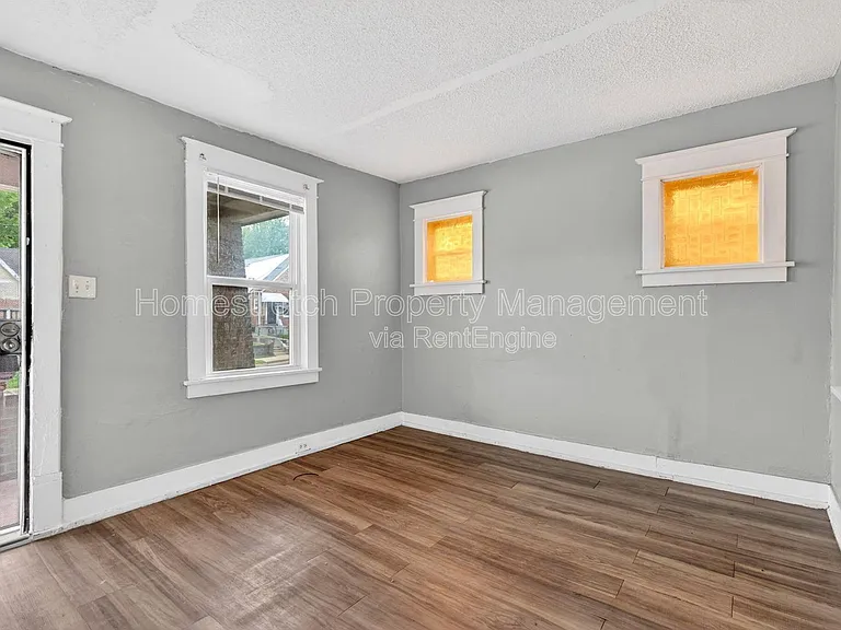 6705 Saint Louis Ave — Photo 19