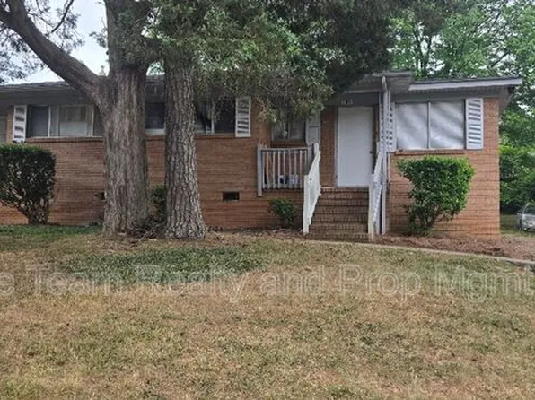1803 Darbrook Dr, Charlotte, NC 28205