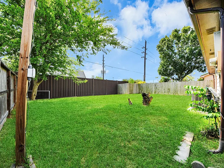 3935 Heathersage Dr — Photo 40