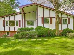 10 Wits End, Spring Valley, NY 10977