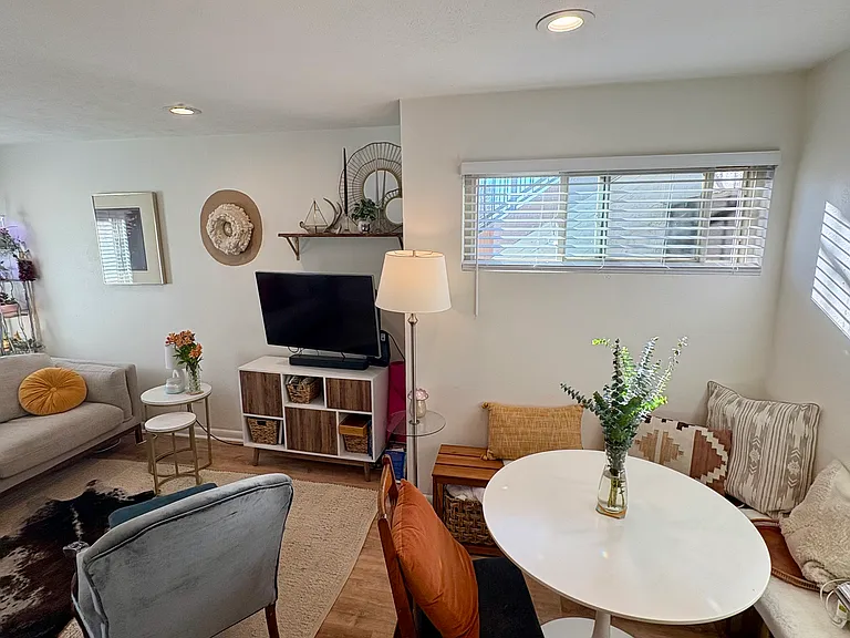 1820 Newland Ct #100 — Photo 2
