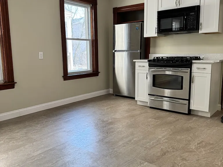 2 Cheever St #1 — Photo 2