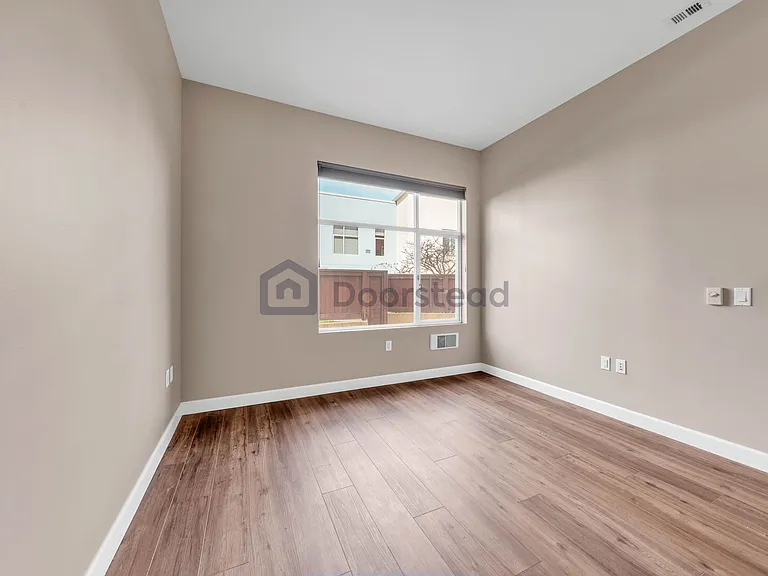 451 Kansas St #322 — Photo 14