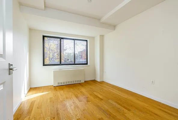 Rented by Astoria Realty | media 6