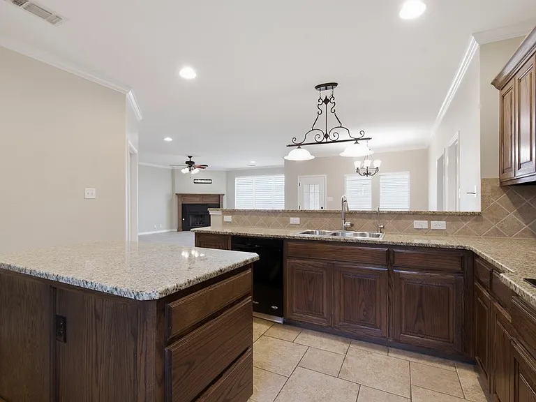 5513 Carmel Ct — Photo 18
