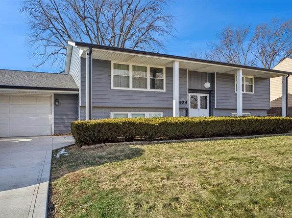 3924 80th St, Urbandale, IA 50322