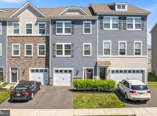38 Rome Way, Mount Laurel, NJ 08054
