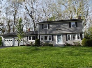 30 Pinecrest Rd, North Stonington, CT 06359